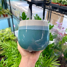 Load image into Gallery viewer, Waves Plant Pot Medium (8 colours)