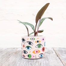 Load image into Gallery viewer, Illusion Eye Concrete Plant Pot 8cm
