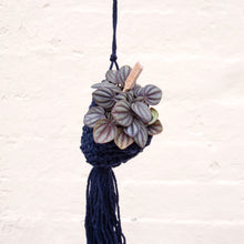 Load image into Gallery viewer, Macramé Plant Holder