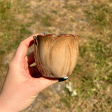 Load image into Gallery viewer, Bloom Plant Pot (4 Colours)
